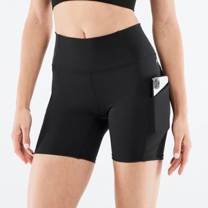 fabletics oasis high waist pocket short